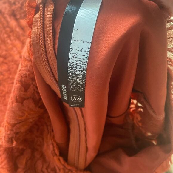 Kenzie Lace Long Sleeve Dress - Picture 3 of 4